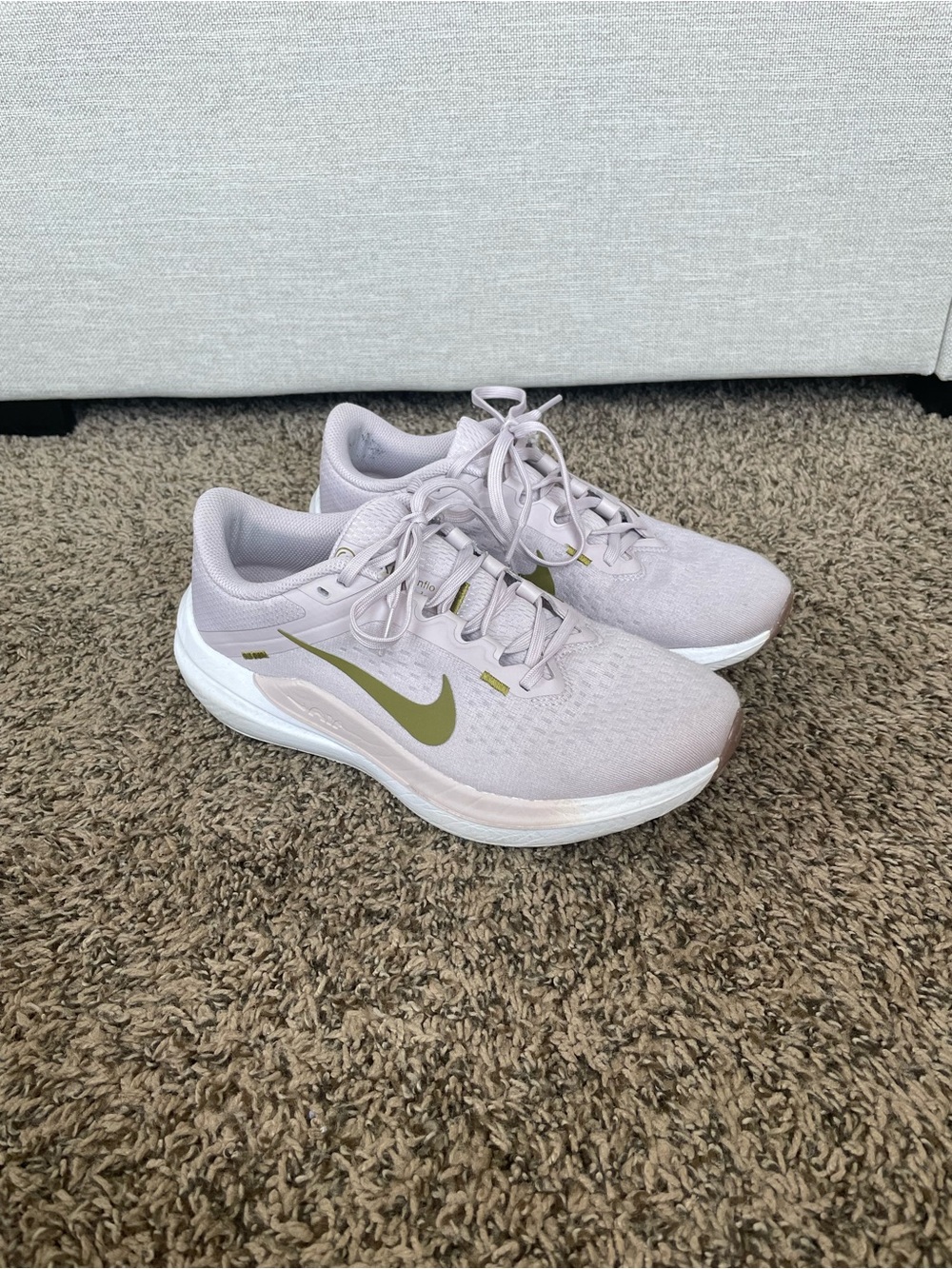 Nike Winflo 10. Women's Running Shoes.